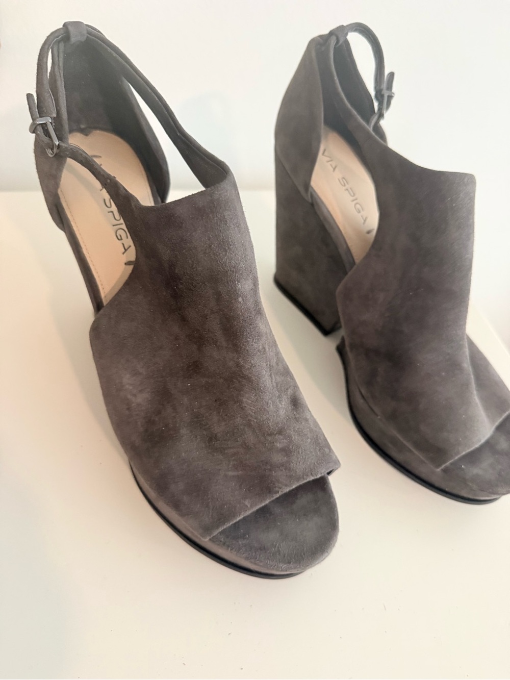 Via Spiga Charcoal Suede Wedge Peep-Toe Slingback Sandals 9.5 - Picture 4 of 8